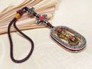 Glücksbringer Schutz Amulett - Dorje Vajra drehbar - Endloser Knoten - Nepal - Tibet